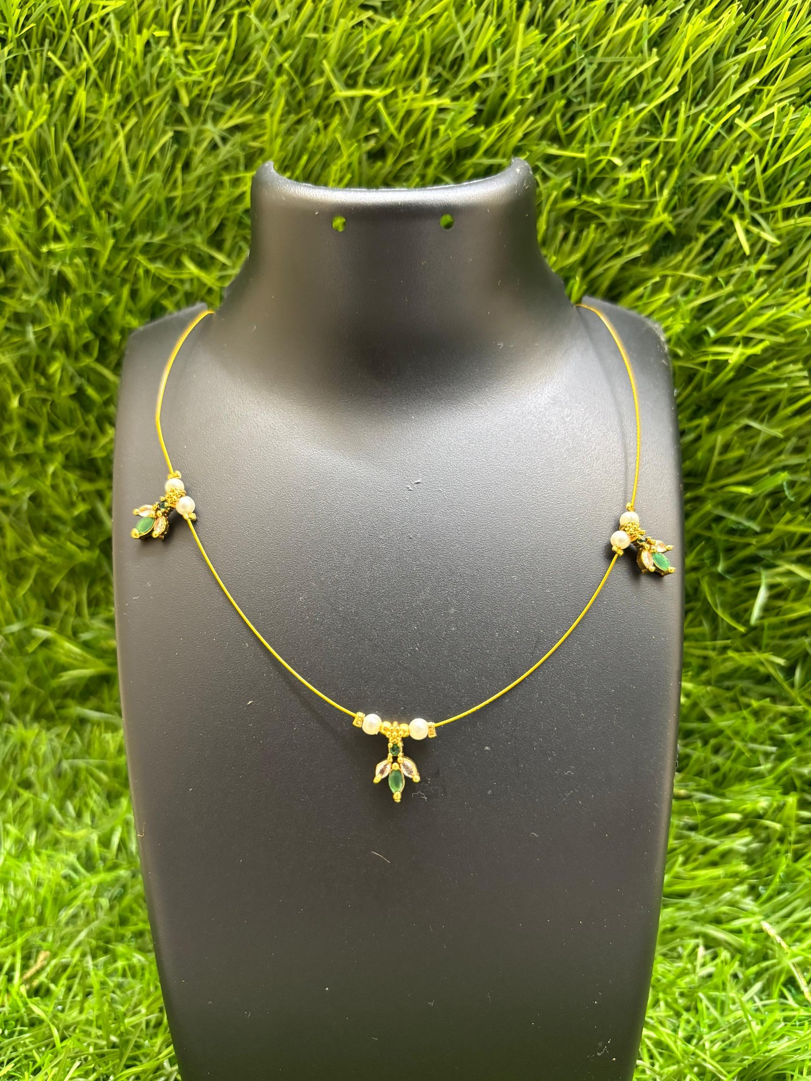  Floral Resin Pendants with Invisible Chain Neckpiece